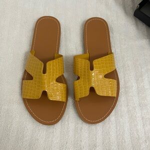 Fashion Nova Yellow Croc-Embossed Sandals